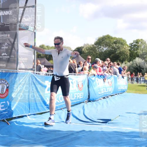 25.08.2024 - Elbe Triathlon Hamburg H.Heesch http://msf.ph/oto/6876617 25.08.2024 11:43:20 Ziel 397, 568, 608, 714, 1418, 1617 meine-sportfotos.de