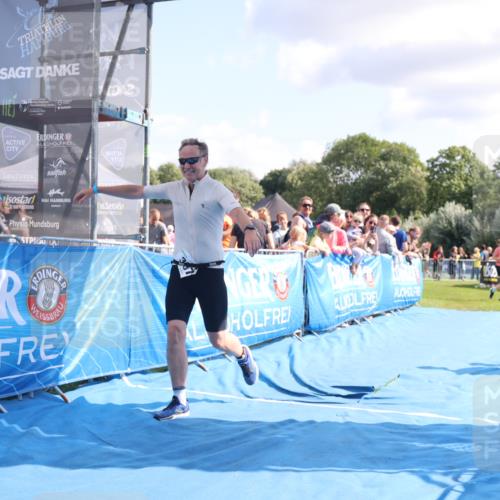 25.08.2024 - Elbe Triathlon Hamburg H.Heesch http://msf.ph/oto/6876623 25.08.2024 11:43:20 Ziel 397, 568, 608, 714, 1418, 1617 meine-sportfotos.de