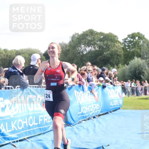 25.08.2024 - Elbe Triathlon Hamburg H.Heesch http://msf.ph/oto/6876631 25.08.2024 11:17:56 Ziel 124, 221, 333, 363 meine-sportfotos.de