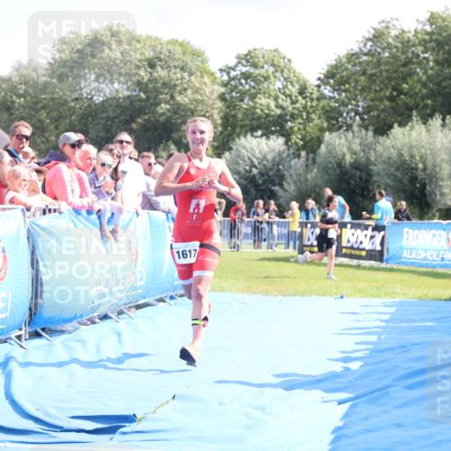 25.08.2024 - Elbe Triathlon Hamburg H.Heesch http://msf.ph/oto/6876639 25.08.2024 11:43:27 Ziel 1617 meine-sportfotos.de