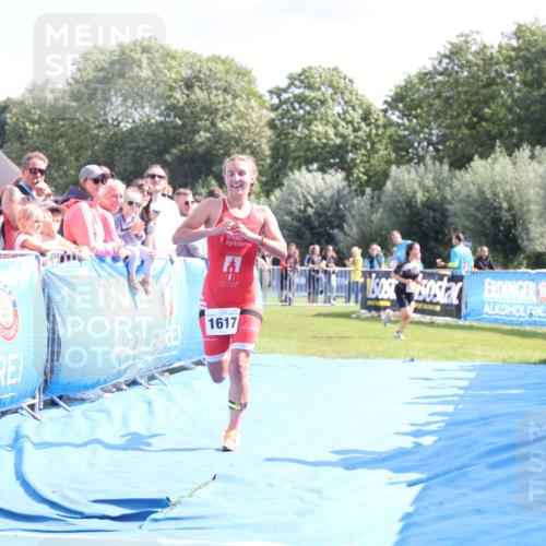 25.08.2024 - Elbe Triathlon Hamburg H.Heesch http://msf.ph/oto/6876643 25.08.2024 11:43:27 Ziel 1617 meine-sportfotos.de