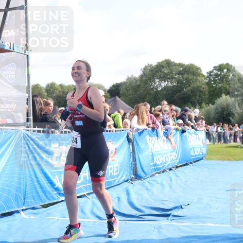 25.08.2024 - Elbe Triathlon Hamburg H.Heesch http://msf.ph/oto/6876645 25.08.2024 11:17:56 Ziel 124, 221, 333, 363 meine-sportfotos.de