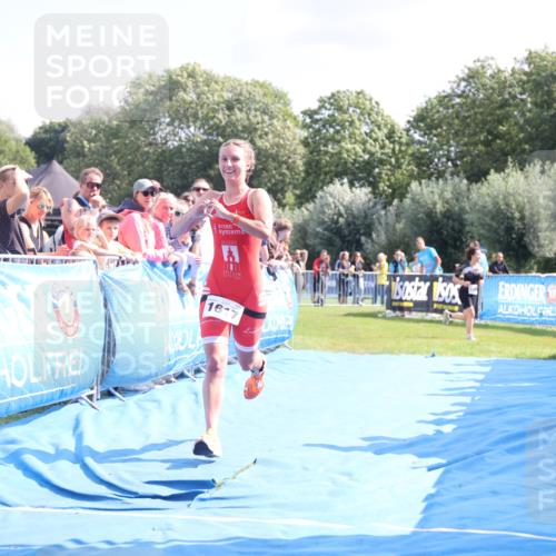 25.08.2024 - Elbe Triathlon Hamburg H.Heesch http://msf.ph/oto/6876656 25.08.2024 11:43:27 Ziel 1617 meine-sportfotos.de