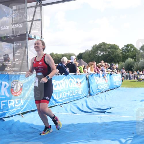 25.08.2024 - Elbe Triathlon Hamburg H.Heesch http://msf.ph/oto/6876659 25.08.2024 11:17:57 Ziel 124, 221, 333, 363 meine-sportfotos.de