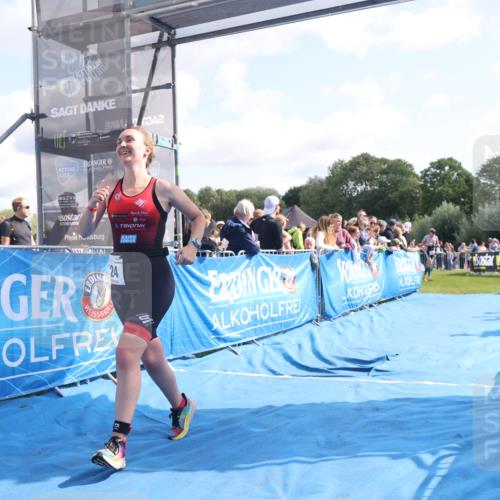 25.08.2024 - Elbe Triathlon Hamburg H.Heesch http://msf.ph/oto/6876665 25.08.2024 11:17:57 Ziel 124, 221, 333, 363 meine-sportfotos.de