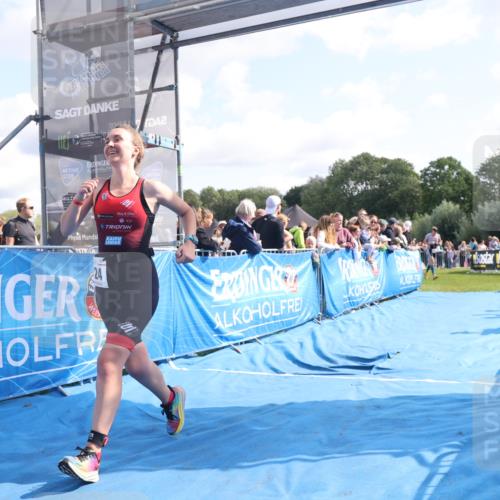 25.08.2024 - Elbe Triathlon Hamburg H.Heesch http://msf.ph/oto/6876668 25.08.2024 11:17:57 Ziel 124, 221, 333, 363 meine-sportfotos.de