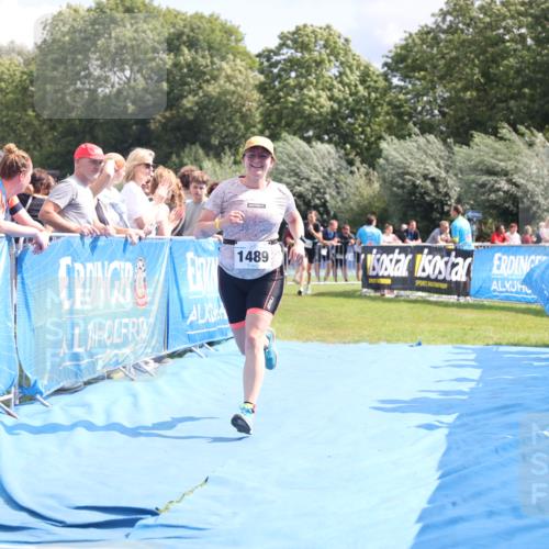 25.08.2024 - Elbe Triathlon Hamburg H.Heesch http://msf.ph/oto/6876672 25.08.2024 12:07:42 Ziel 1489, 1513 meine-sportfotos.de