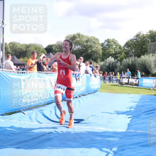 25.08.2024 - Elbe Triathlon Hamburg H.Heesch http://msf.ph/oto/6876685 25.08.2024 11:43:28 Ziel 1617 meine-sportfotos.de