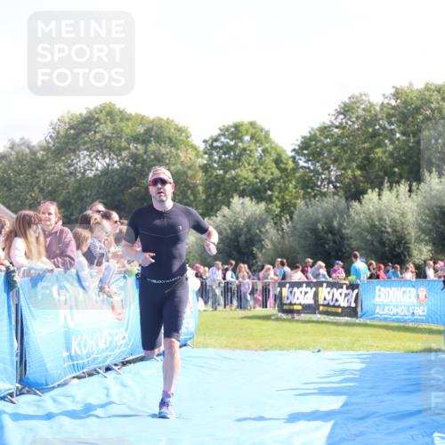 25.08.2024 - Elbe Triathlon Hamburg H.Heesch http://msf.ph/oto/6876689 25.08.2024 11:18:04 Ziel 363 meine-sportfotos.de
