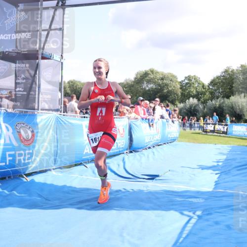 25.08.2024 - Elbe Triathlon Hamburg H.Heesch http://msf.ph/oto/6876705 25.08.2024 11:43:28 Ziel 1617 meine-sportfotos.de