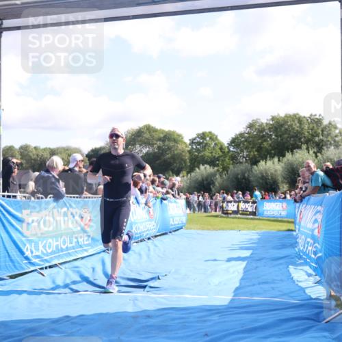 25.08.2024 - Elbe Triathlon Hamburg H.Heesch http://msf.ph/oto/6876722 25.08.2024 11:18:05 Ziel 363 meine-sportfotos.de