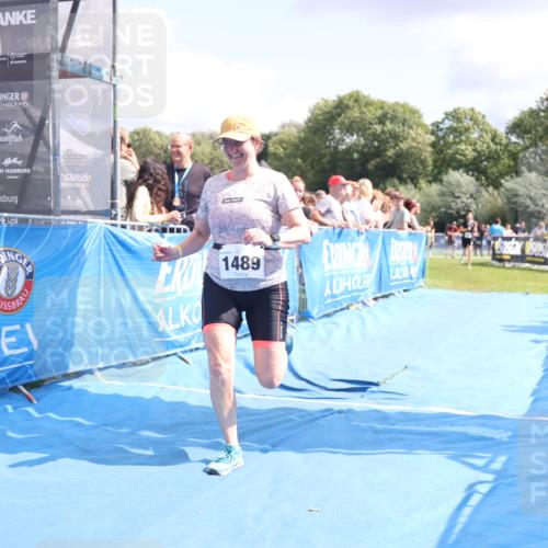 25.08.2024 - Elbe Triathlon Hamburg H.Heesch http://msf.ph/oto/6876734 25.08.2024 12:07:43 Ziel 1489, 1513 meine-sportfotos.de