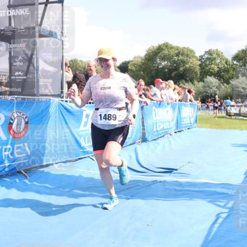 25.08.2024 - Elbe Triathlon Hamburg H.Heesch http://msf.ph/oto/6876737 25.08.2024 12:07:43 Ziel 1489, 1513 meine-sportfotos.de