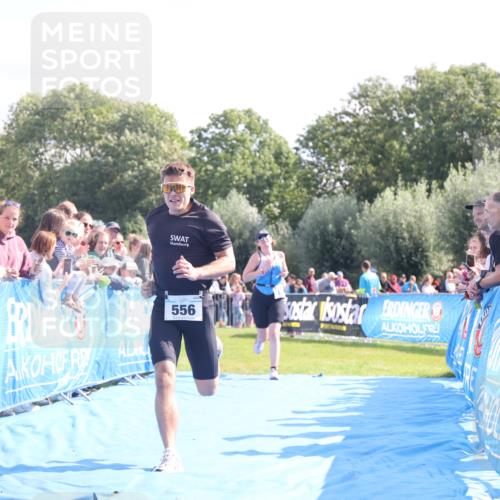25.08.2024 - Elbe Triathlon Hamburg H.Heesch http://msf.ph/oto/6876746 25.08.2024 11:18:14 Ziel 123, 556 meine-sportfotos.de