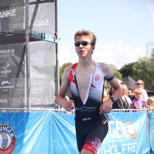 25.08.2024 - Elbe Triathlon Hamburg H.Heesch http://msf.ph/oto/6876797 25.08.2024 11:44:10 Ziel 1712 meine-sportfotos.de