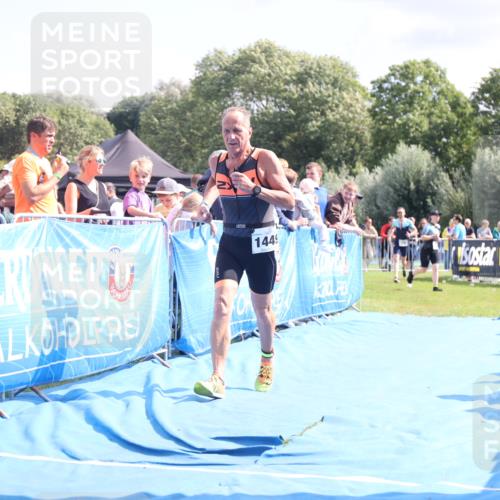 25.08.2024 - Elbe Triathlon Hamburg H.Heesch http://msf.ph/oto/6876818 25.08.2024 11:44:40 Ziel 718, 1449 meine-sportfotos.de