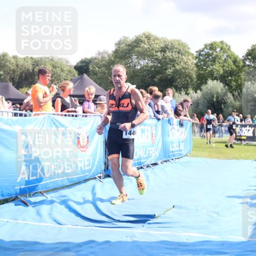 25.08.2024 - Elbe Triathlon Hamburg H.Heesch http://msf.ph/oto/6876829 25.08.2024 11:44:40 Ziel 718, 1449 meine-sportfotos.de