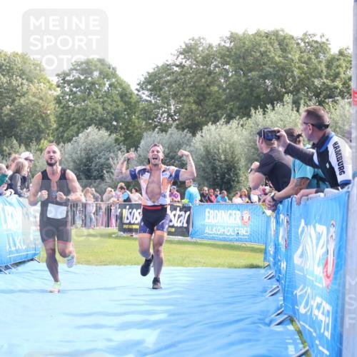 25.08.2024 - Elbe Triathlon Hamburg H.Heesch http://msf.ph/oto/6876836 25.08.2024 11:18:30 Ziel 312 meine-sportfotos.de