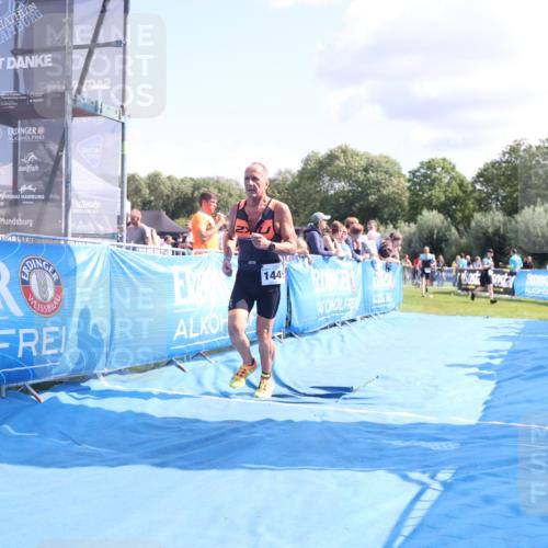 25.08.2024 - Elbe Triathlon Hamburg H.Heesch http://msf.ph/oto/6876852 25.08.2024 11:44:40 Ziel 718, 1449 meine-sportfotos.de
