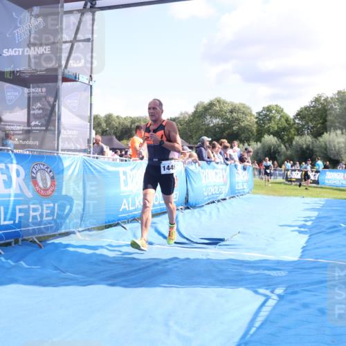 25.08.2024 - Elbe Triathlon Hamburg H.Heesch http://msf.ph/oto/6876858 25.08.2024 11:44:40 Ziel 718, 1449 meine-sportfotos.de