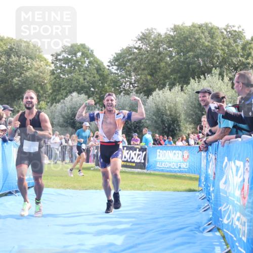 25.08.2024 - Elbe Triathlon Hamburg H.Heesch http://msf.ph/oto/6876865 25.08.2024 11:18:30 Ziel 312 meine-sportfotos.de