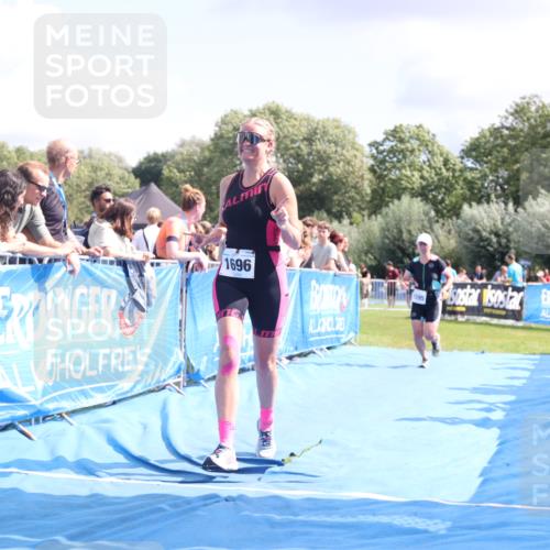 25.08.2024 - Elbe Triathlon Hamburg H.Heesch http://msf.ph/oto/6876867 25.08.2024 12:08:00 Ziel 1595, 1696 meine-sportfotos.de