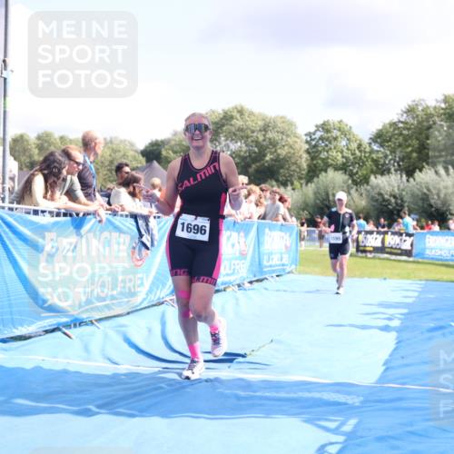 25.08.2024 - Elbe Triathlon Hamburg H.Heesch http://msf.ph/oto/6876880 25.08.2024 12:08:00 Ziel 1595, 1696 meine-sportfotos.de