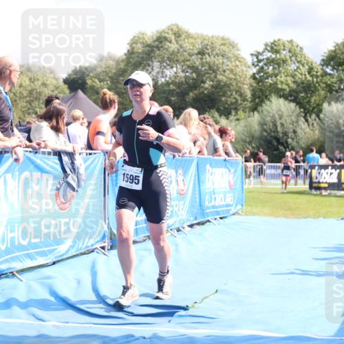 25.08.2024 - Elbe Triathlon Hamburg H.Heesch http://msf.ph/oto/6876895 25.08.2024 12:08:02 Ziel 1595, 1696 meine-sportfotos.de