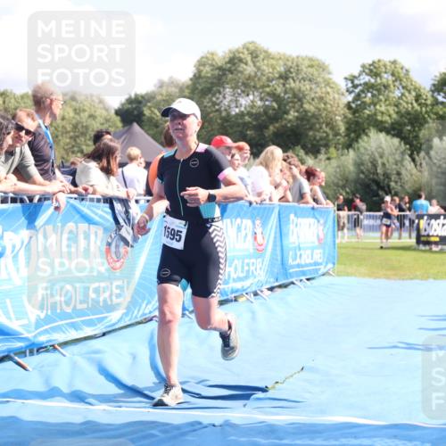 25.08.2024 - Elbe Triathlon Hamburg H.Heesch http://msf.ph/oto/6876902 25.08.2024 12:08:02 Ziel 1595, 1696 meine-sportfotos.de
