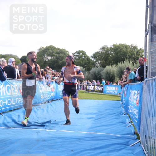 25.08.2024 - Elbe Triathlon Hamburg H.Heesch http://msf.ph/oto/6876917 25.08.2024 11:18:31 Ziel 312 meine-sportfotos.de