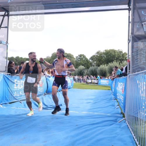 25.08.2024 - Elbe Triathlon Hamburg H.Heesch http://msf.ph/oto/6876931 25.08.2024 11:18:32 Ziel 312 meine-sportfotos.de