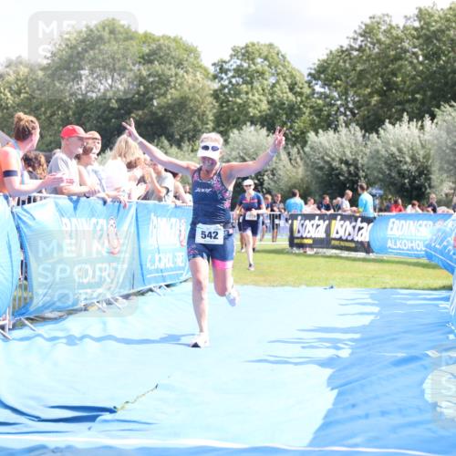 25.08.2024 - Elbe Triathlon Hamburg H.Heesch http://msf.ph/oto/6876935 25.08.2024 12:08:10 Ziel 542, 1678 meine-sportfotos.de
