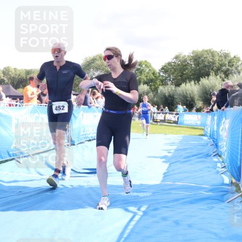 25.08.2024 - Elbe Triathlon Hamburg H.Heesch http://msf.ph/oto/6876937 25.08.2024 11:45:01 Ziel 452, 461, 532, 1438, 1626 meine-sportfotos.de