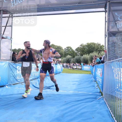 25.08.2024 - Elbe Triathlon Hamburg H.Heesch http://msf.ph/oto/6876941 25.08.2024 11:18:32 Ziel 312 meine-sportfotos.de