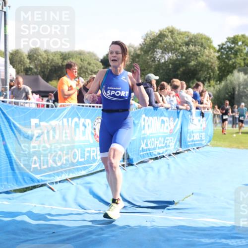 25.08.2024 - Elbe Triathlon Hamburg H.Heesch http://msf.ph/oto/6876945 25.08.2024 11:45:03 Ziel 452, 461, 532, 760, 1438, 1626 meine-sportfotos.de