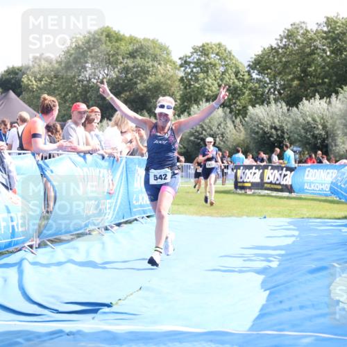25.08.2024 - Elbe Triathlon Hamburg H.Heesch http://msf.ph/oto/6876952 25.08.2024 12:08:10 Ziel 542, 1678 meine-sportfotos.de