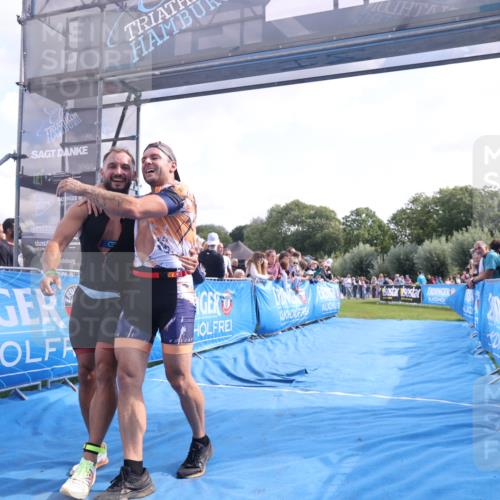 25.08.2024 - Elbe Triathlon Hamburg H.Heesch http://msf.ph/oto/6876995 25.08.2024 11:18:33 Ziel 312 meine-sportfotos.de