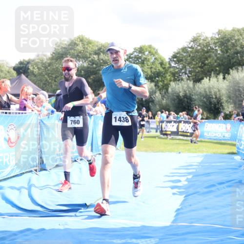 25.08.2024 - Elbe Triathlon Hamburg H.Heesch http://msf.ph/oto/6877039 25.08.2024 11:45:10 Ziel 760, 782, 1438 meine-sportfotos.de