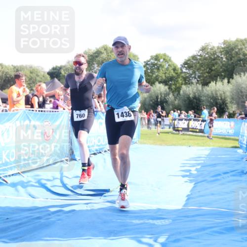 25.08.2024 - Elbe Triathlon Hamburg H.Heesch http://msf.ph/oto/6877054 25.08.2024 11:45:10 Ziel 760, 782, 1438 meine-sportfotos.de