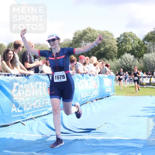 25.08.2024 - Elbe Triathlon Hamburg H.Heesch http://msf.ph/oto/6877069 25.08.2024 12:08:14 Ziel 542, 552, 1524, 1652, 1678 meine-sportfotos.de