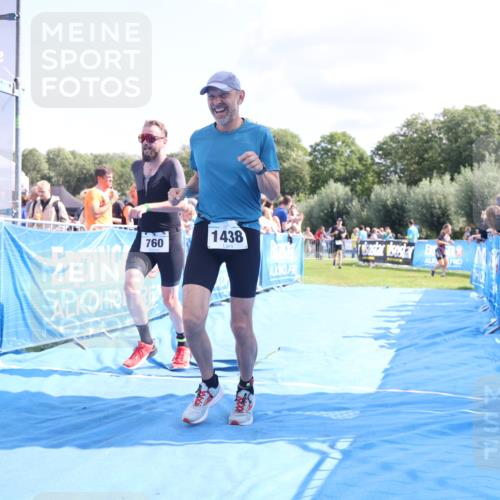 25.08.2024 - Elbe Triathlon Hamburg H.Heesch http://msf.ph/oto/6877070 25.08.2024 11:45:10 Ziel 760, 782, 1438 meine-sportfotos.de