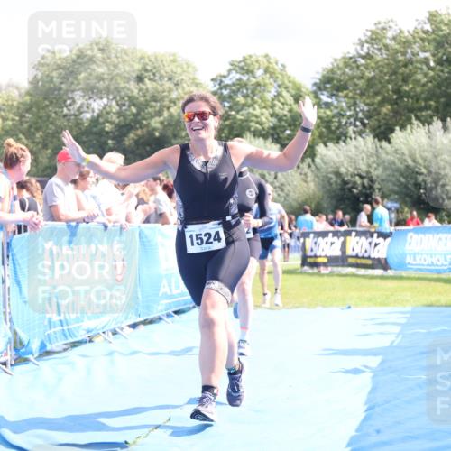 25.08.2024 - Elbe Triathlon Hamburg H.Heesch http://msf.ph/oto/6877130 25.08.2024 12:08:19 Ziel 552, 1524, 1652, 1678 meine-sportfotos.de