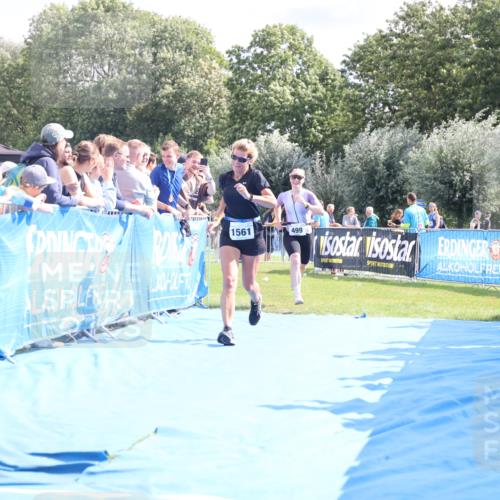 25.08.2024 - Elbe Triathlon Hamburg H.Heesch http://msf.ph/oto/6877140 25.08.2024 11:45:27 Ziel 499, 1561 meine-sportfotos.de