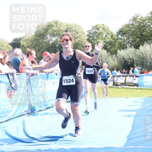 25.08.2024 - Elbe Triathlon Hamburg H.Heesch http://msf.ph/oto/6877141 25.08.2024 12:08:19 Ziel 552, 1524, 1652, 1678 meine-sportfotos.de