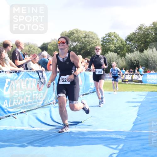 25.08.2024 - Elbe Triathlon Hamburg H.Heesch http://msf.ph/oto/6877156 25.08.2024 12:08:19 Ziel 552, 1524, 1652, 1678 meine-sportfotos.de