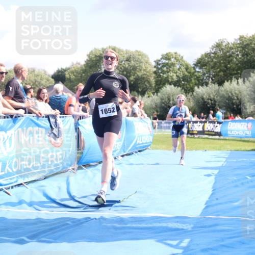 25.08.2024 - Elbe Triathlon Hamburg H.Heesch http://msf.ph/oto/6877183 25.08.2024 12:08:20 Ziel 552, 1524, 1652, 1678 meine-sportfotos.de