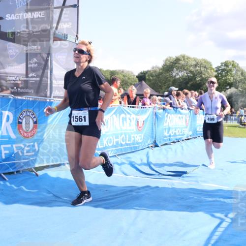 25.08.2024 - Elbe Triathlon Hamburg H.Heesch http://msf.ph/oto/6877191 25.08.2024 11:45:29 Ziel 499, 1561 meine-sportfotos.de