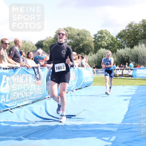25.08.2024 - Elbe Triathlon Hamburg H.Heesch http://msf.ph/oto/6877195 25.08.2024 12:08:20 Ziel 552, 1524, 1652, 1678 meine-sportfotos.de