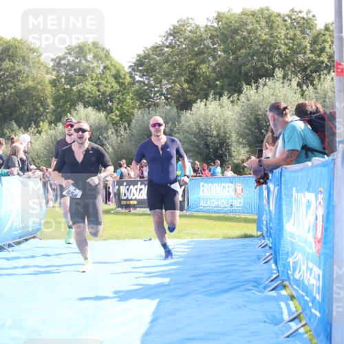 25.08.2024 - Elbe Triathlon Hamburg H.Heesch http://msf.ph/oto/6877197 25.08.2024 11:19:28 Ziel 569, 593, 639, 656 meine-sportfotos.de