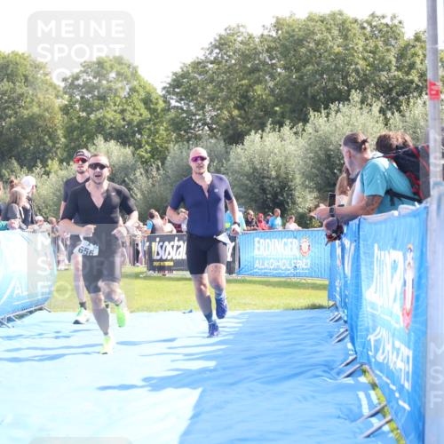 25.08.2024 - Elbe Triathlon Hamburg H.Heesch http://msf.ph/oto/6877200 25.08.2024 11:19:28 Ziel 569, 593, 639, 656 meine-sportfotos.de